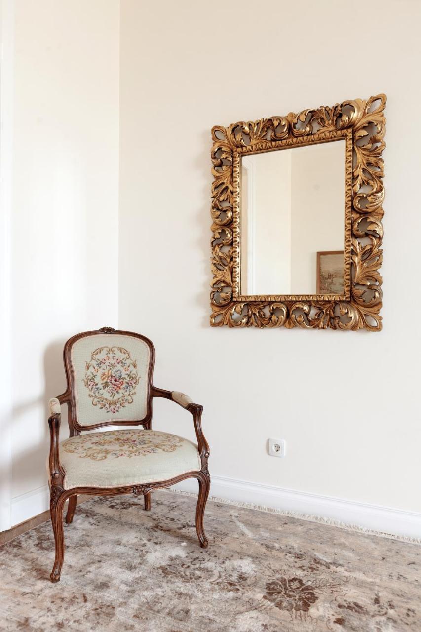 Luxovski Apartment *
